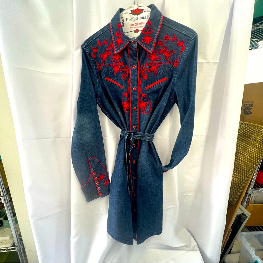 TASHA POLIZZI Luciella denim shirtdress w/snap buttons , pockets , tie belt red